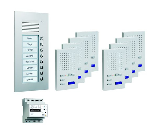 Systém ovládania dverí TCS audio:pack UP pre 8 bytových jednotiek, s preddverovou stanicou PUK, 8 zvonkových tlačidiel, 8x handsfree reproduktor ISW3030, ovládacie zariadenie BVS20, PPUF08-SK/02