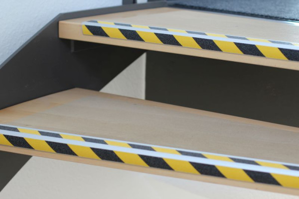 Múčne nohavice protišmykový profil hrany schodov hliník s protišmykovou úpravou m2, čierno/žltý 53x1000x31mm, 2 pruhy, ATM1WS2